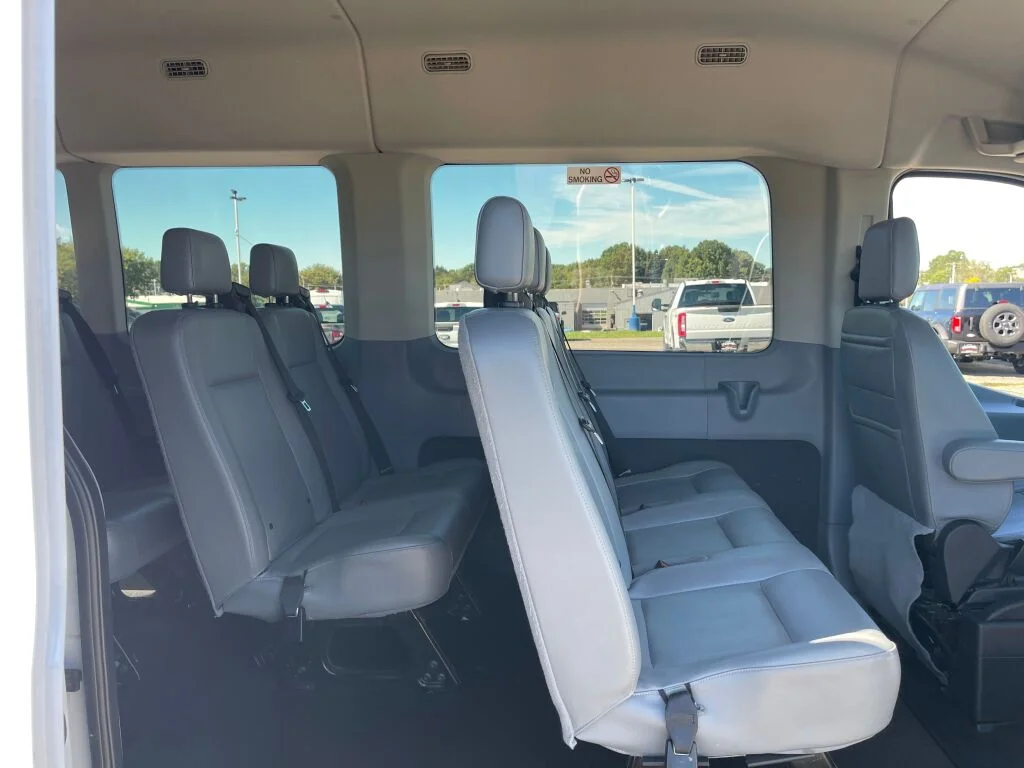 Used 2019 Oxford White Ford XL image 25