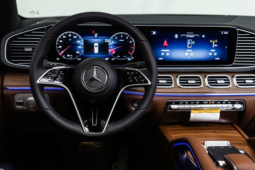 New 2026 MANUFAKTUR Ireland Mid Green Metallic Mercedes-Benz GLE 350 image 14