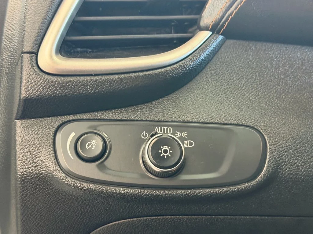 Used 2018 White Chevrolet LS image 16