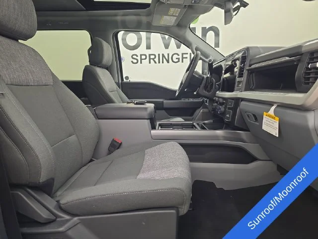 New 2026 Oxford White Ford F-250® XLT image 11