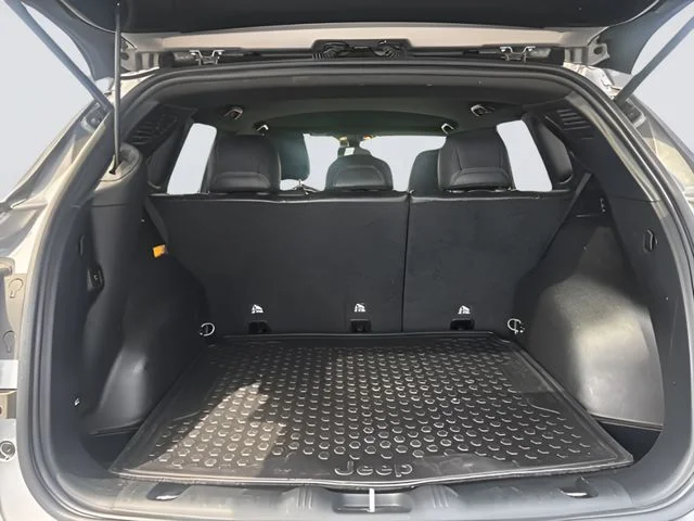 Certified Used 2023 Silver Jeep Trailhawk image 21