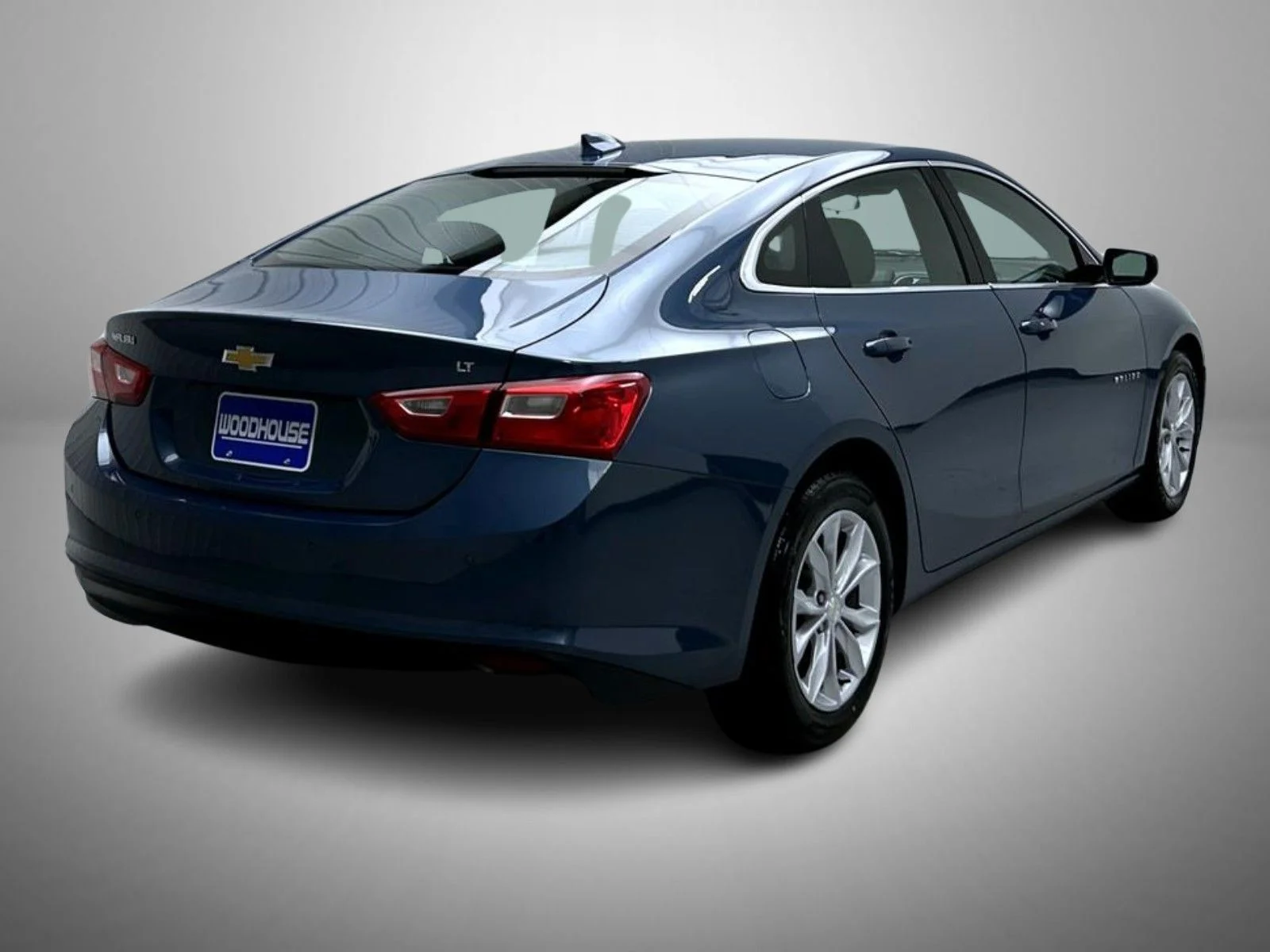 Used 2025 Blue Chevrolet LT image 5