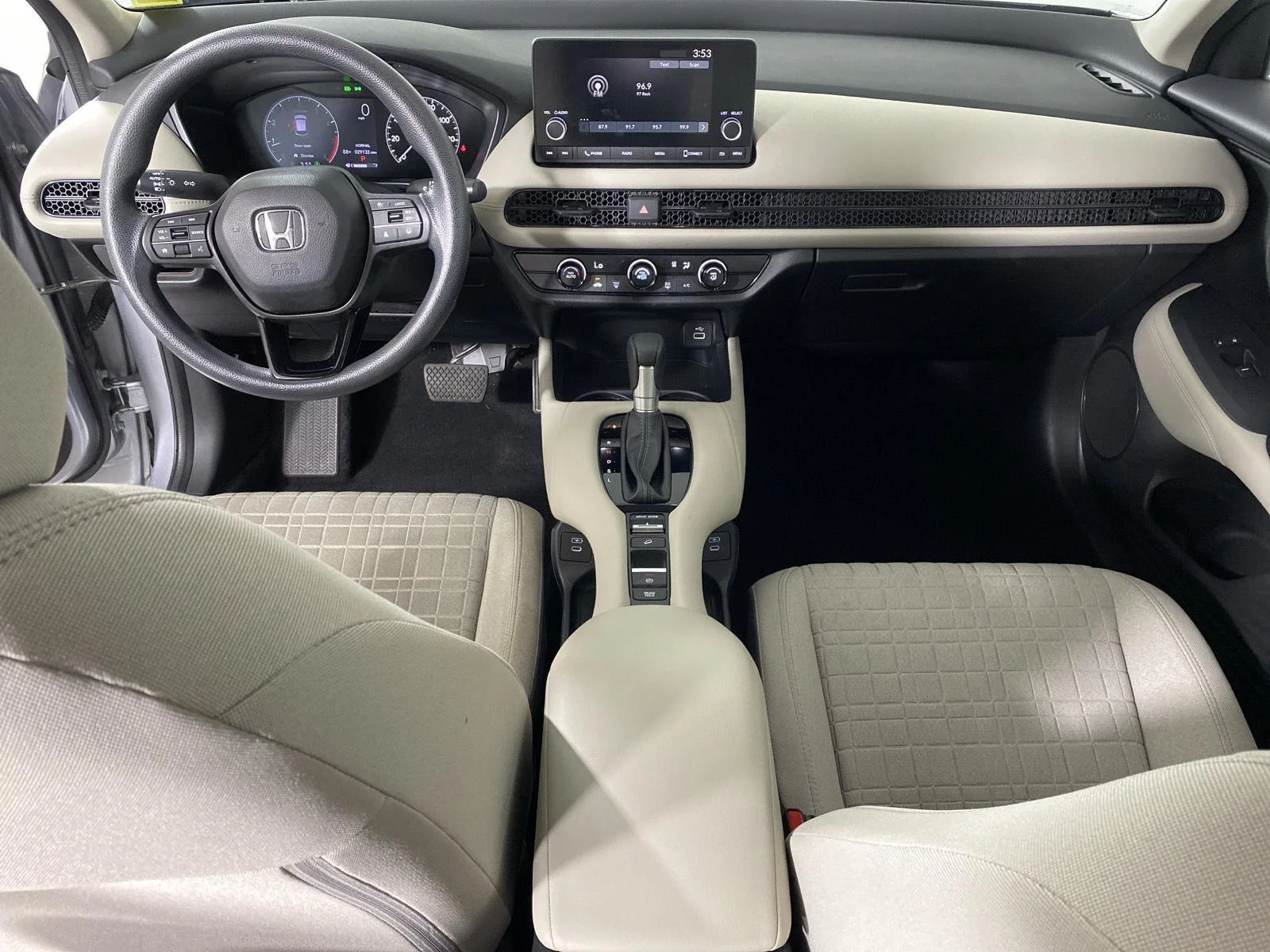 Used 2024 Lunar Silver Metallic Honda LX image 22