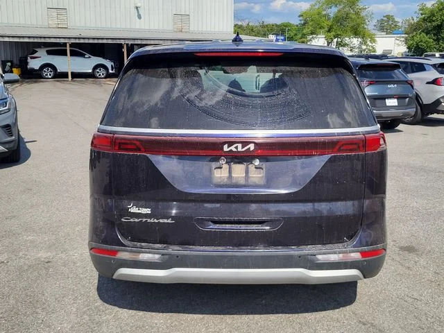 Used 2022 Blue Kia LXS image 3