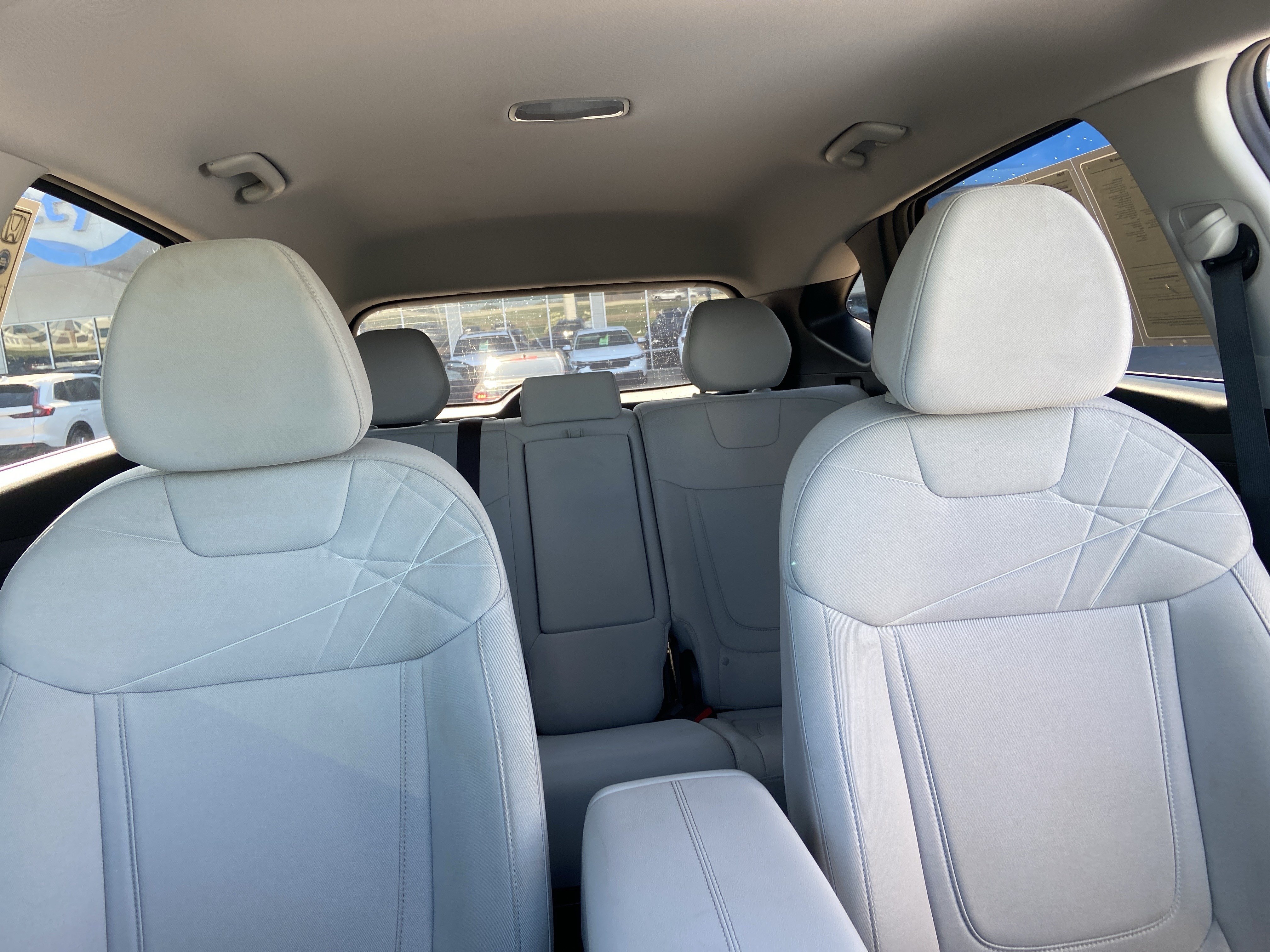 Used 2025 Phantom Black Hyundai SE image 19