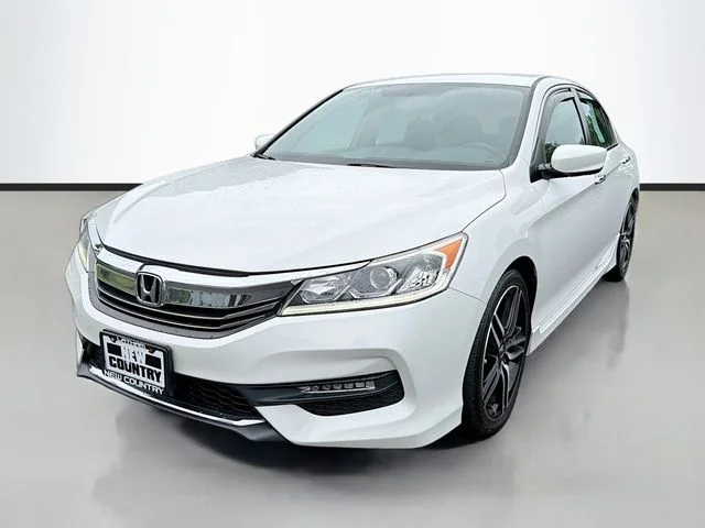 Used 2017  Honda Sport Special Edition image 3