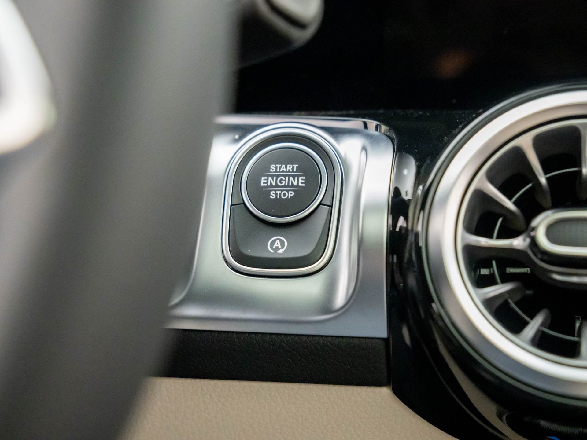 New 2026 Night Black Mercedes-Benz GLB 250 image 22