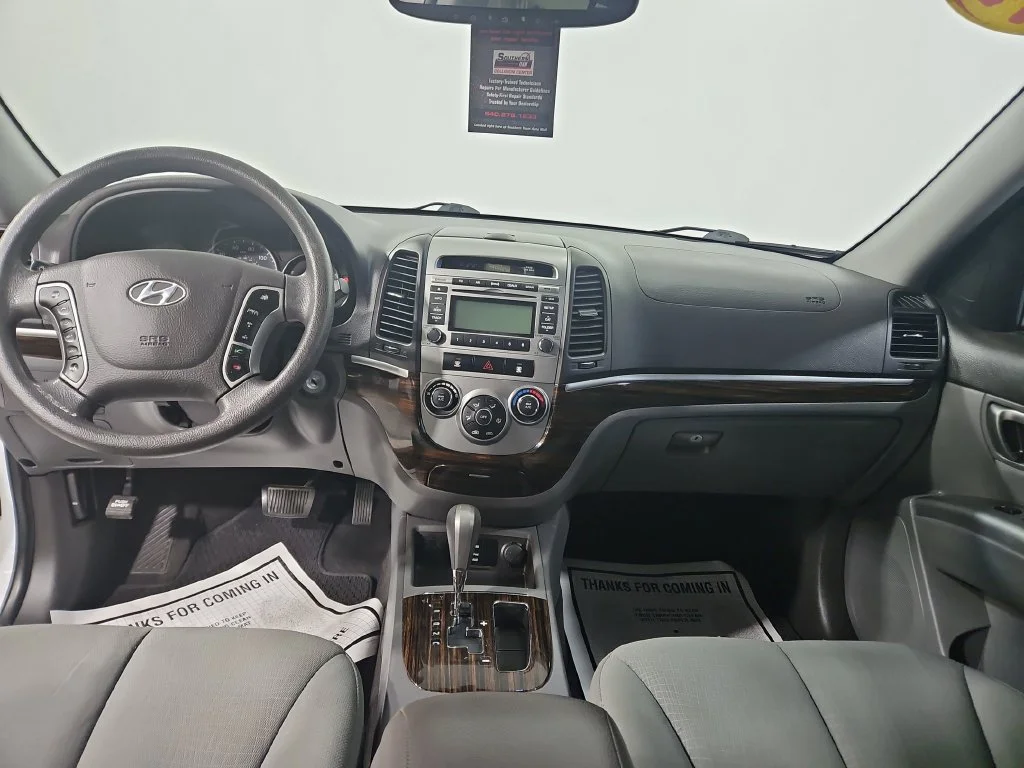 Used 2012 White Hyundai GLS image 13