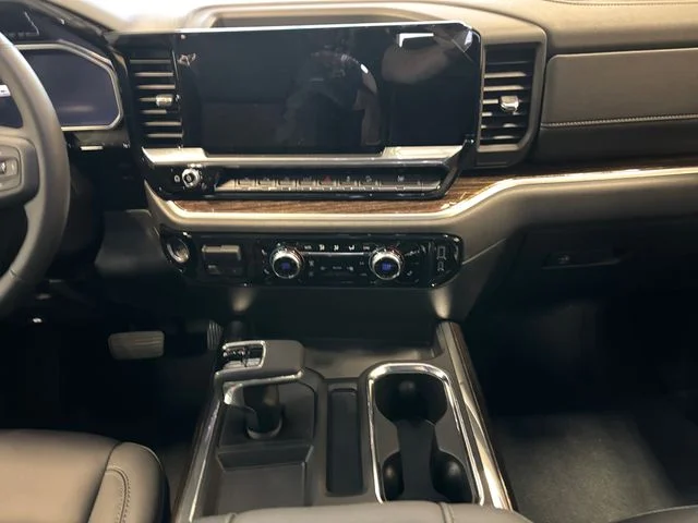 New 2026  GMC Elevation image 12
