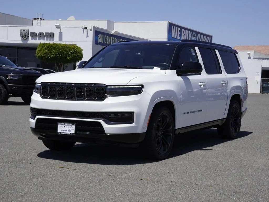 2024 Jeep Grand Wagoneer L Series II - Photo 7
