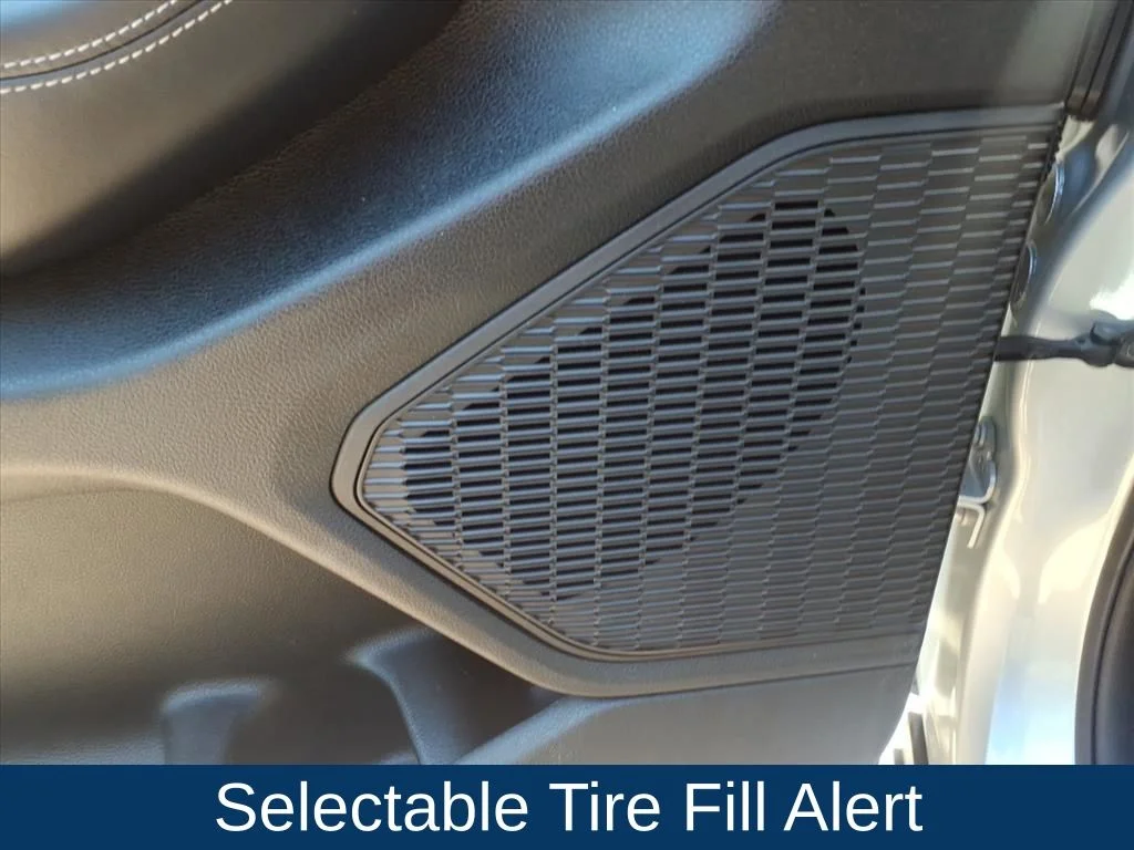 Used 2025 Silver Jeep Altitude image 23