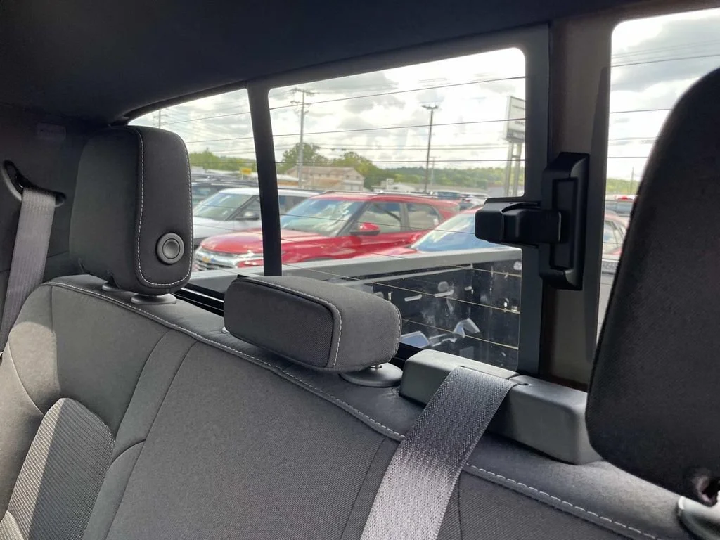 New 2026 Onyx Black GMC Elevation image 15