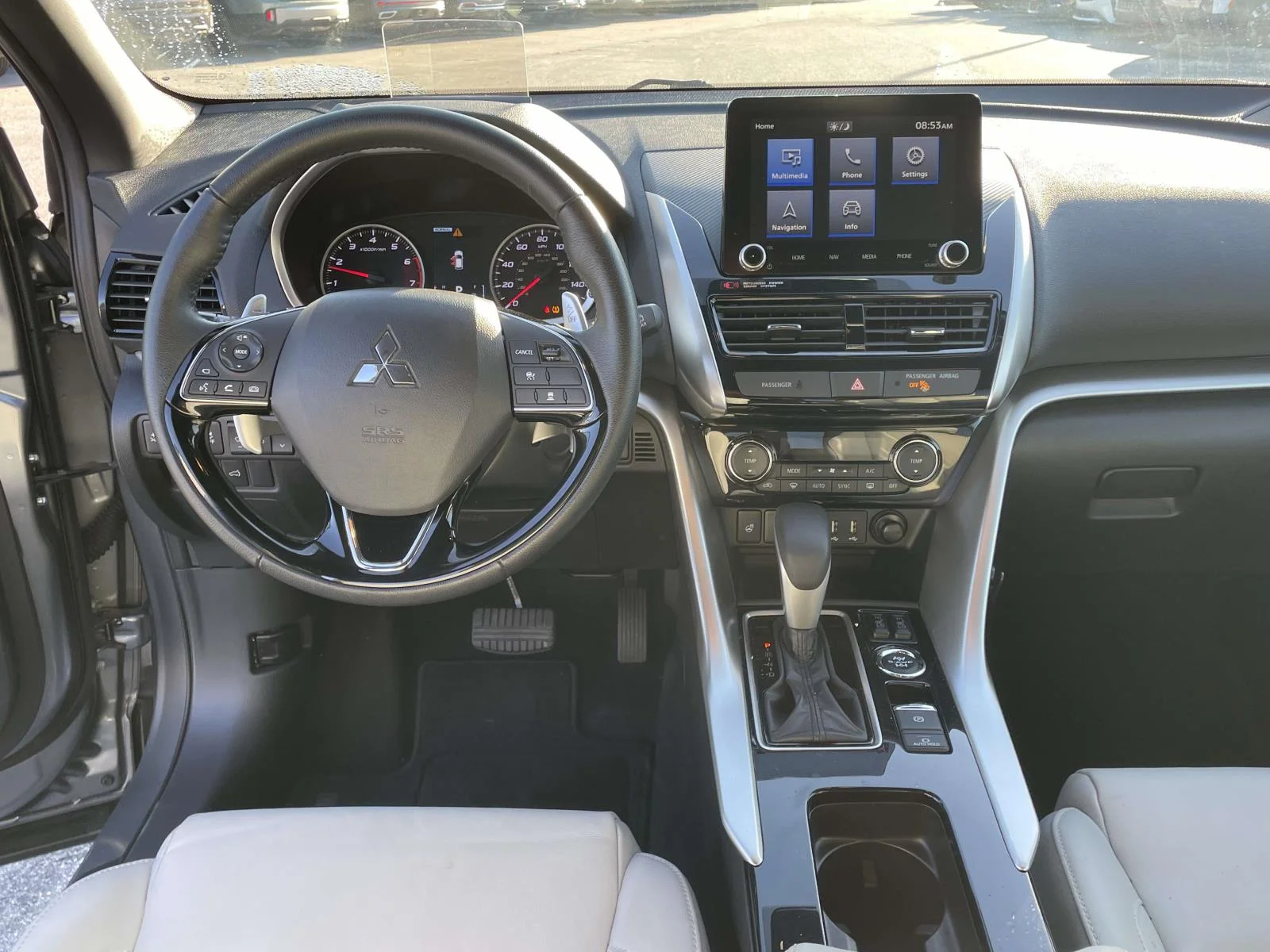 Used 2024 Mercury Gray Metallic Mitsubishi SEL image 4