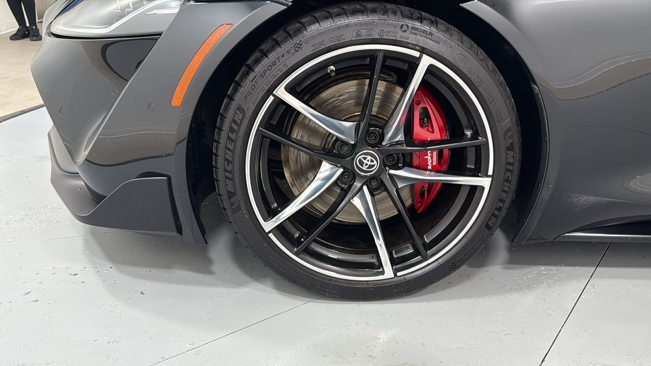 Used 2021  Toyota 3.0 image 23