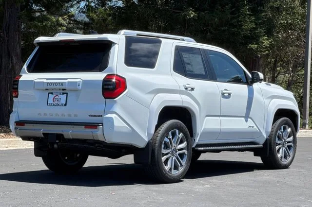New 2026 Wind Chill Pearl <sup>1</sup> Toyota 4Runner Limited image 4