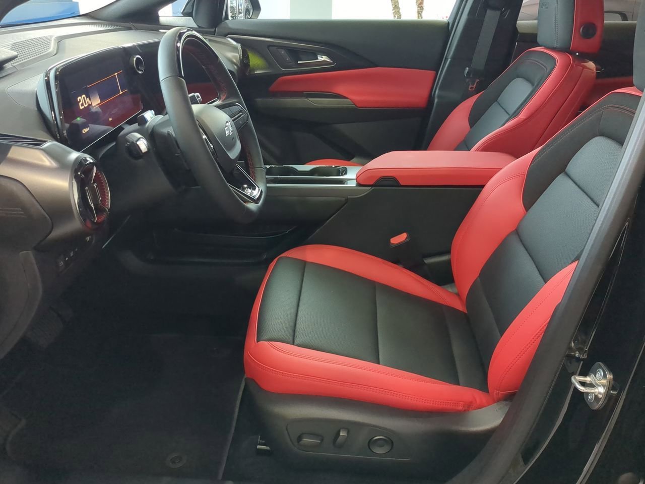 2026 Chevrolet Equinox EV RS - Photo 18
