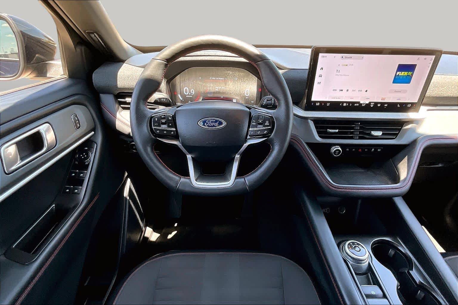 Used 2026 Agate Black Metallic Ford ST-Line image 6
