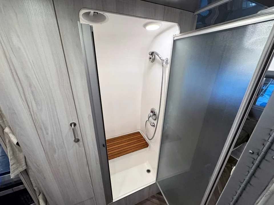 Used 2022 SILVER AIRSTREAM  image 35