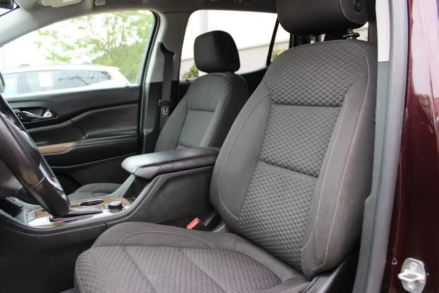 Used 2017 Red GMC SLE-2 image 19