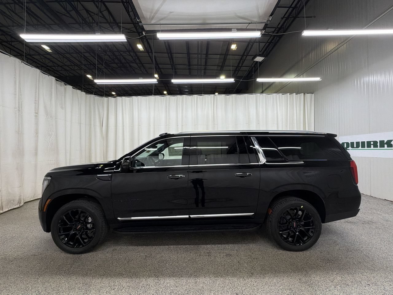 2026 GMC Yukon XL Elevation - Photo 6