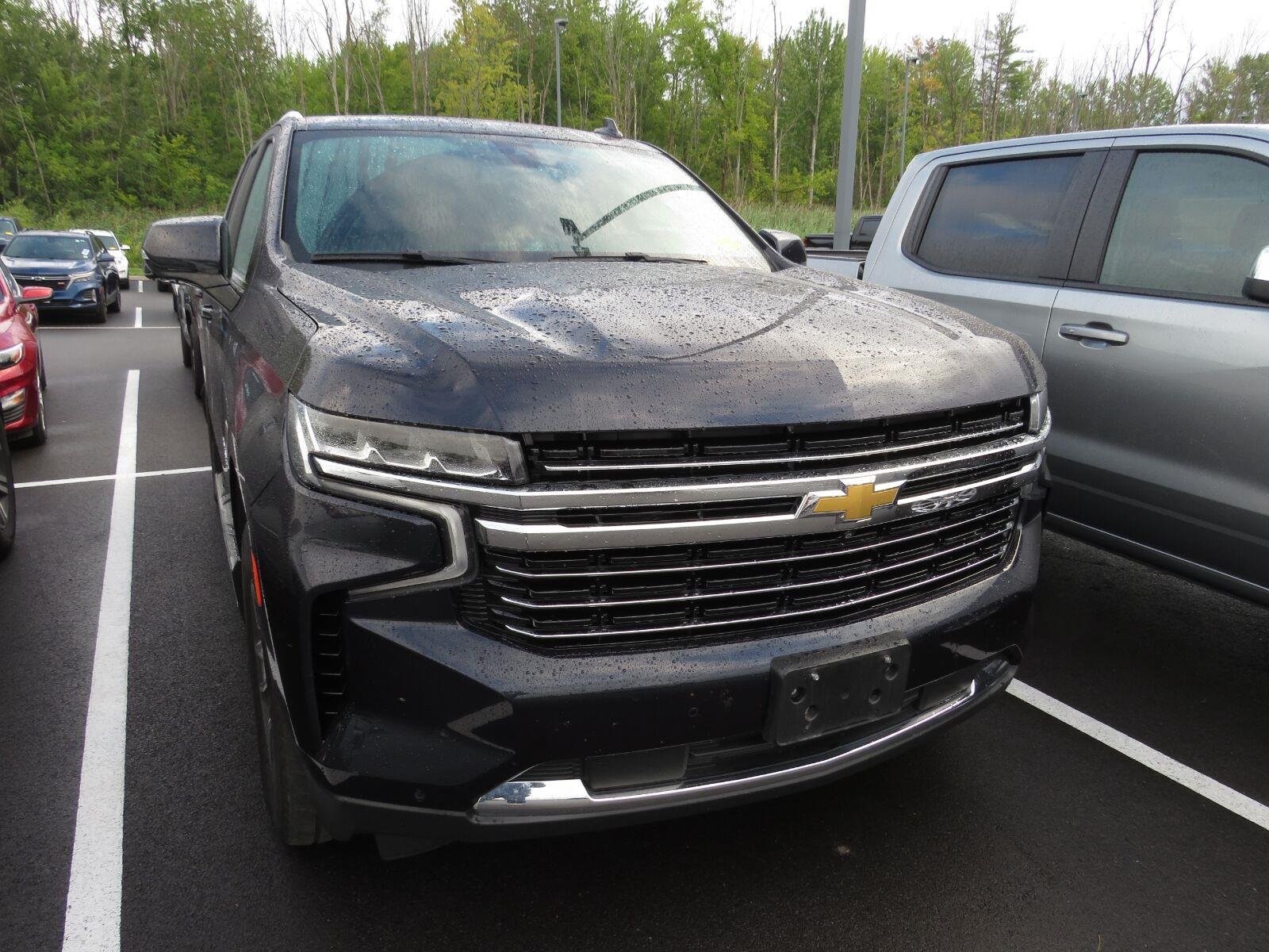 Used 2021 Midnight Blue Metallic Chevrolet LT image 3