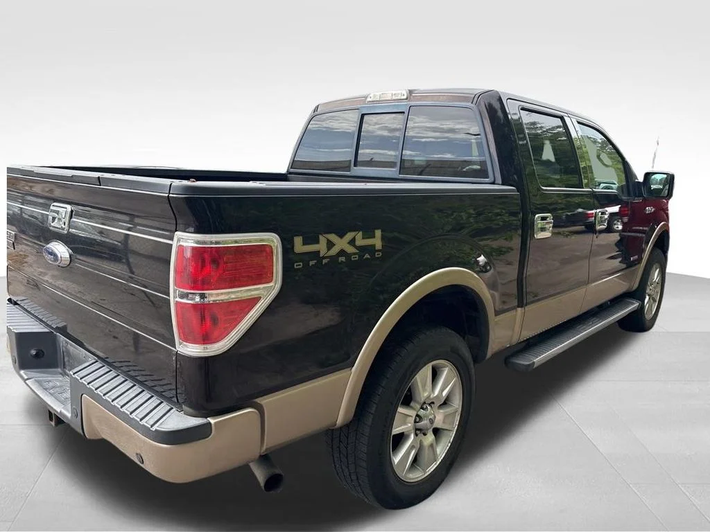 Used 2013  Ford Lariat image 9