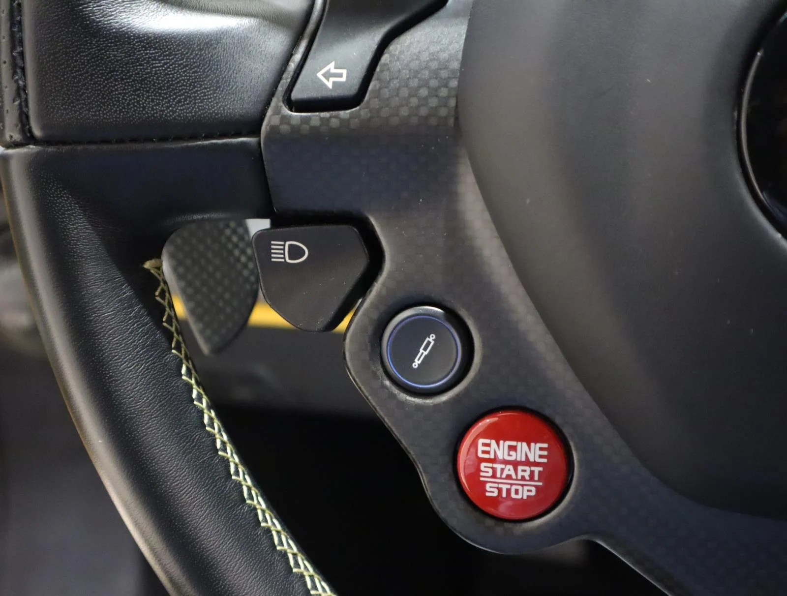 Used 2019 Giallo Modena Ferrari Coupe image 32