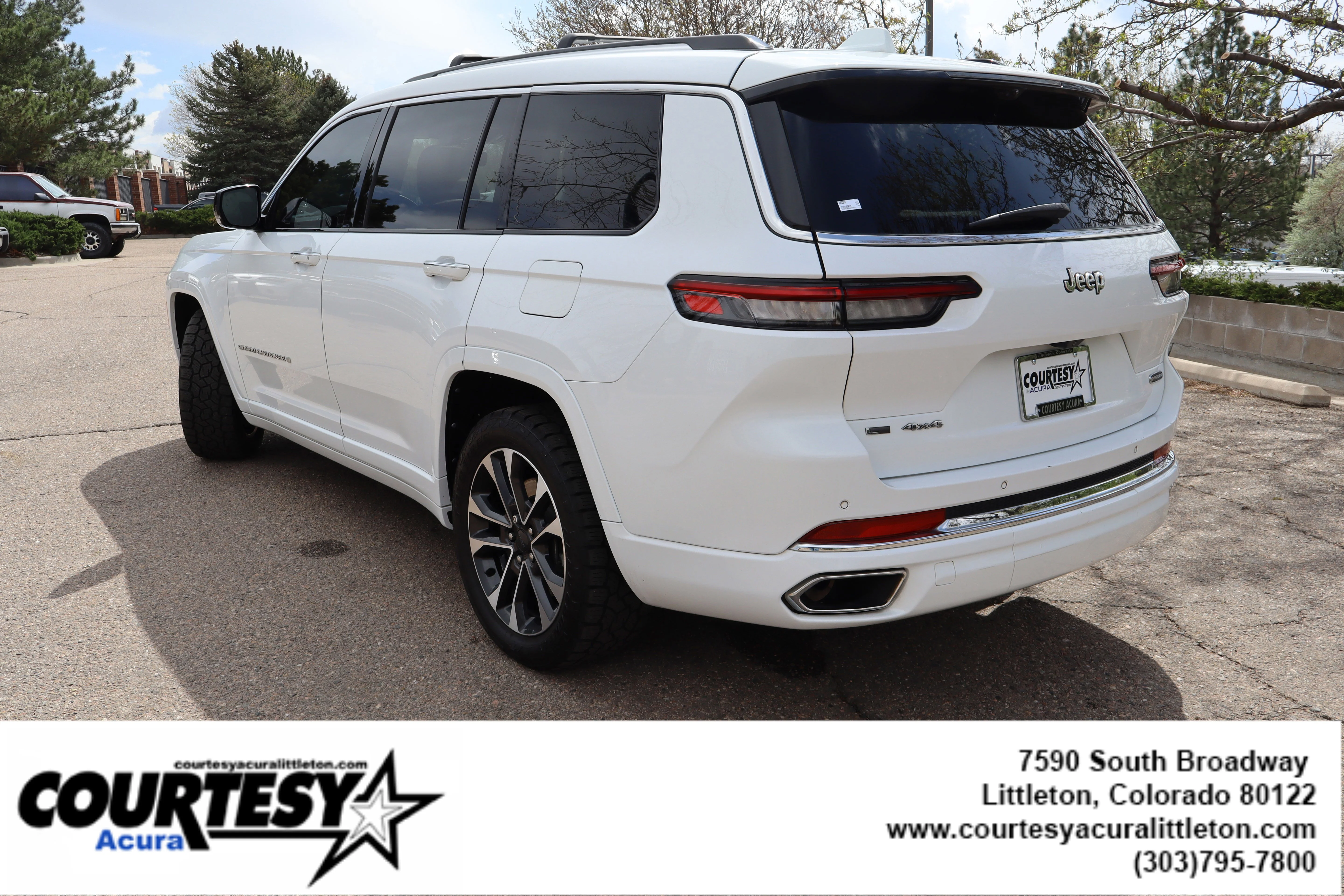 Used 2022 Bright White Clearcoat Jeep Overland image 4
