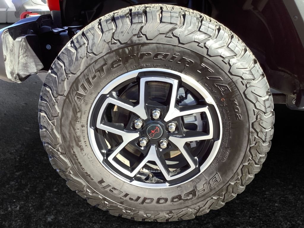 Used 2025 Red Jeep Rubicon image 25