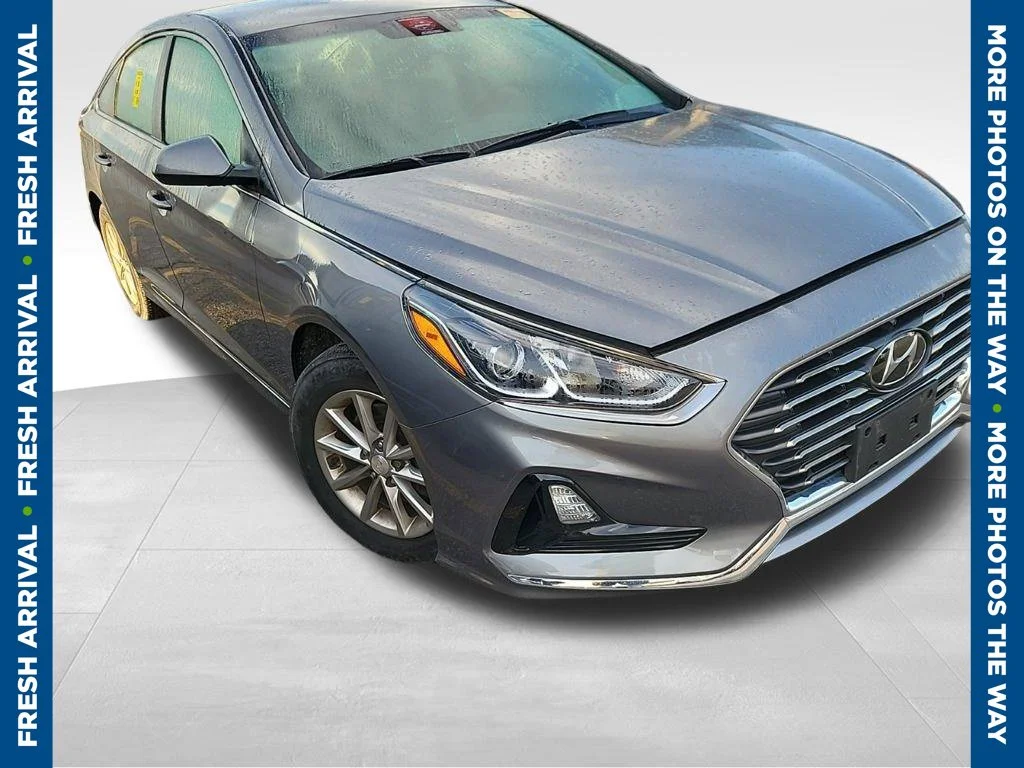 Certified Used 2019 Gray Hyundai SE image 1