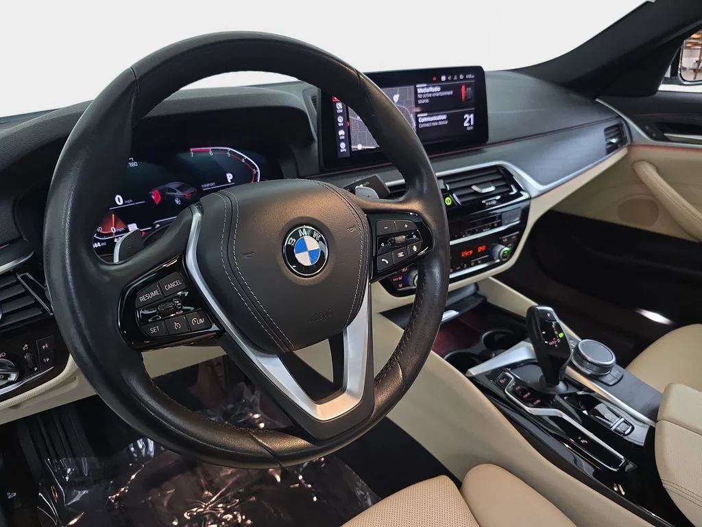 Used 2022 Mineral White Metallic BMW 530i xDrive image 16