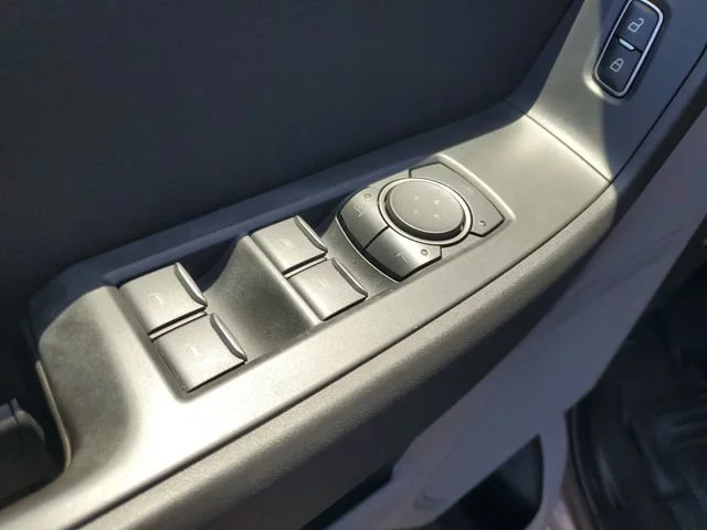 Used 2023 Stone Gray Ford XL image 9