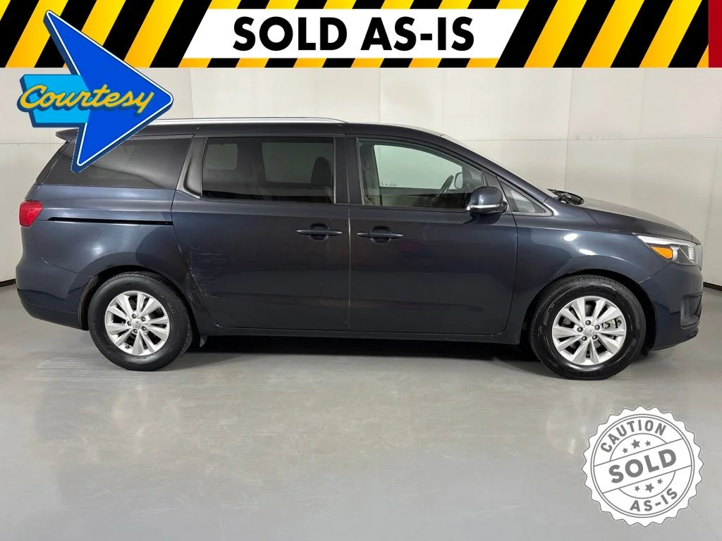 Used 2017 Black Kia LX image 9