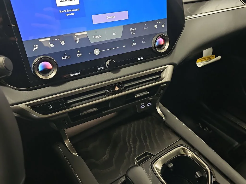 New 2026  Lexus 350h Premium image 18