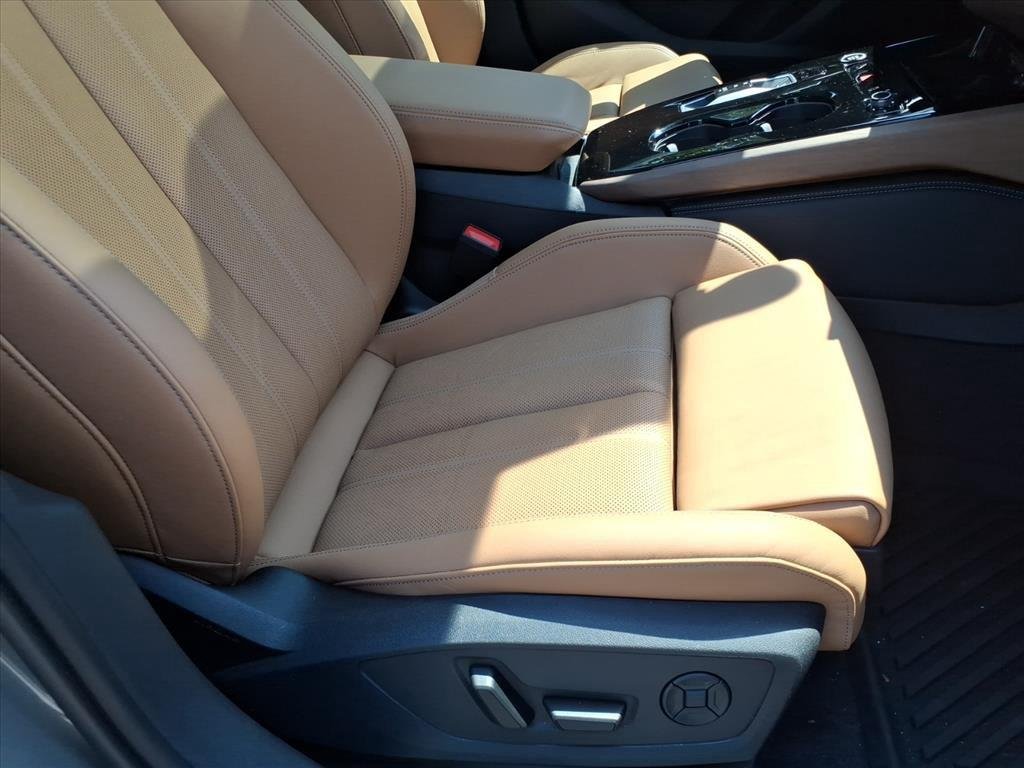 Used 2025 Chronos Gray Metallic Audi Premium Plus image 25