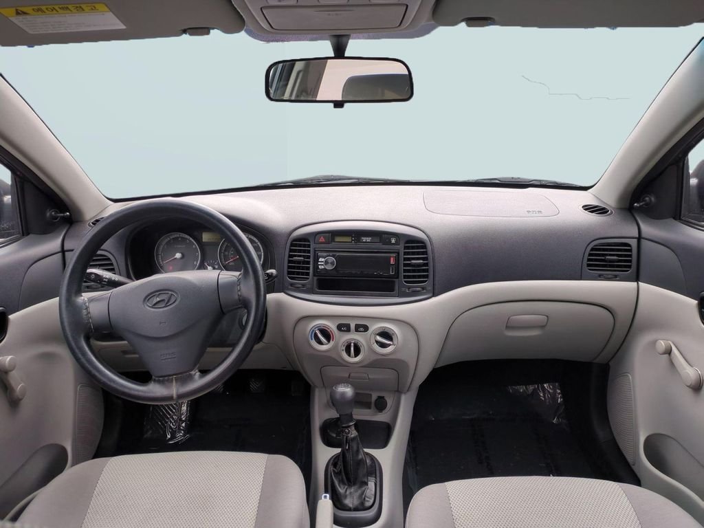2009 Hyundai Accent GLS - Photo 20