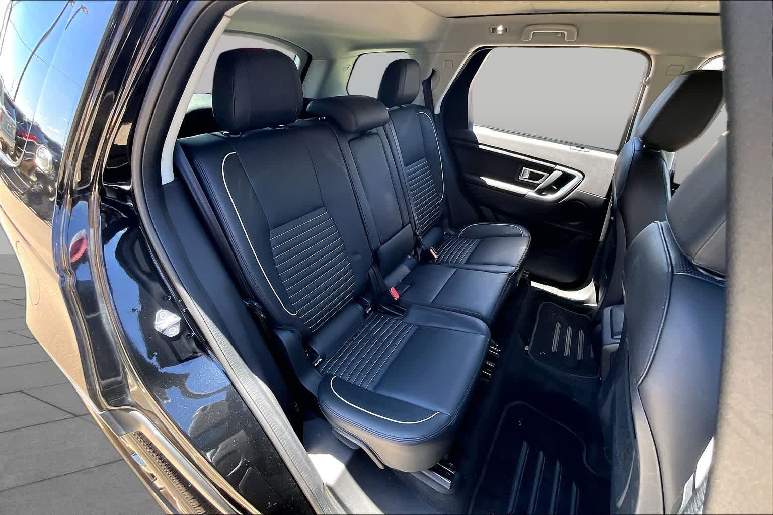 Used 2019 Santorini Black Metallic Land Rover HSE Luxury image 20