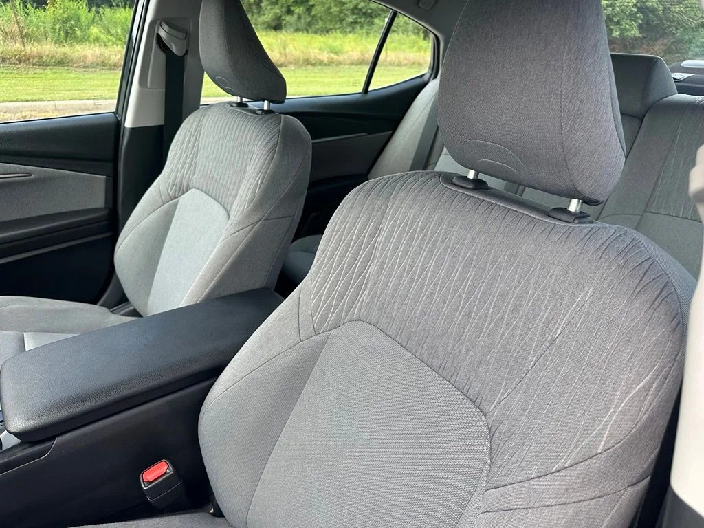 2025 Toyota Camry LE - Photo 19