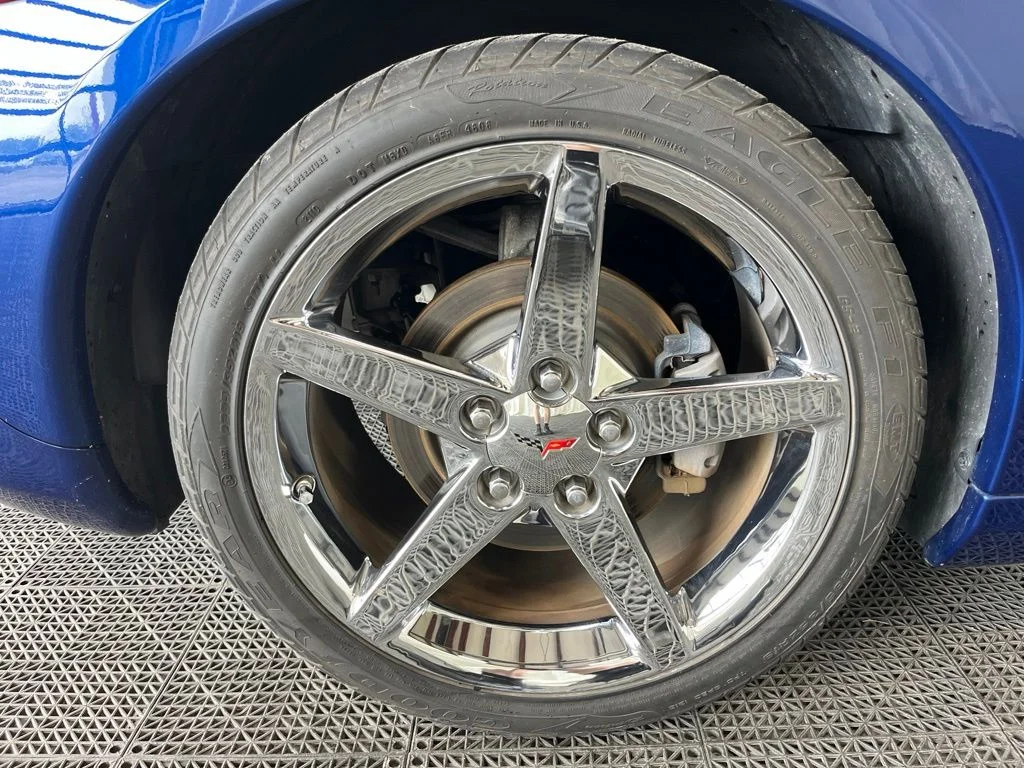 Used 2007 Blue Chevrolet Base image 18