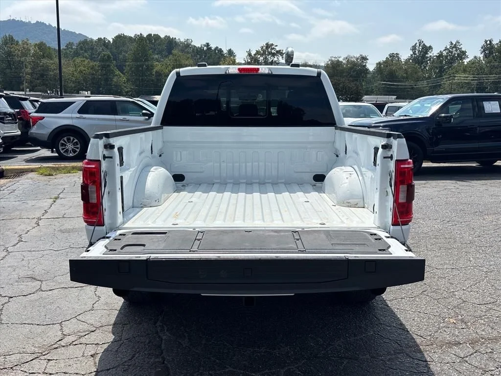 Used 2023 White Ford XLT image 7