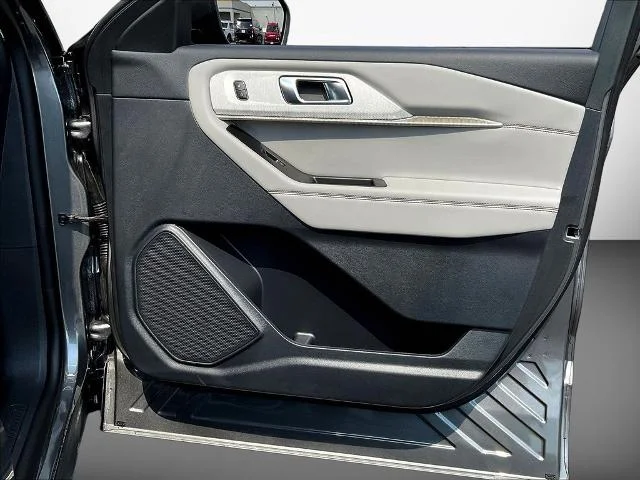 New 2026 Carbonized Gray Metallic Ford Active image 80
