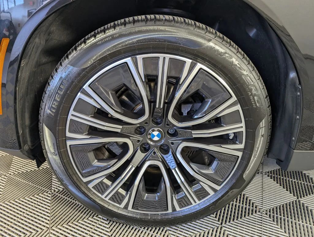 Certified Used 2026 Black Sapphire Metallic BMW 30 xDrive image 11