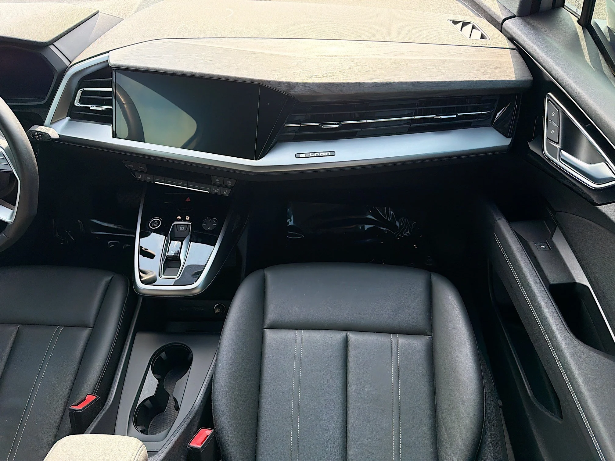 Used 2025 Glacier White Audi Premium image 17