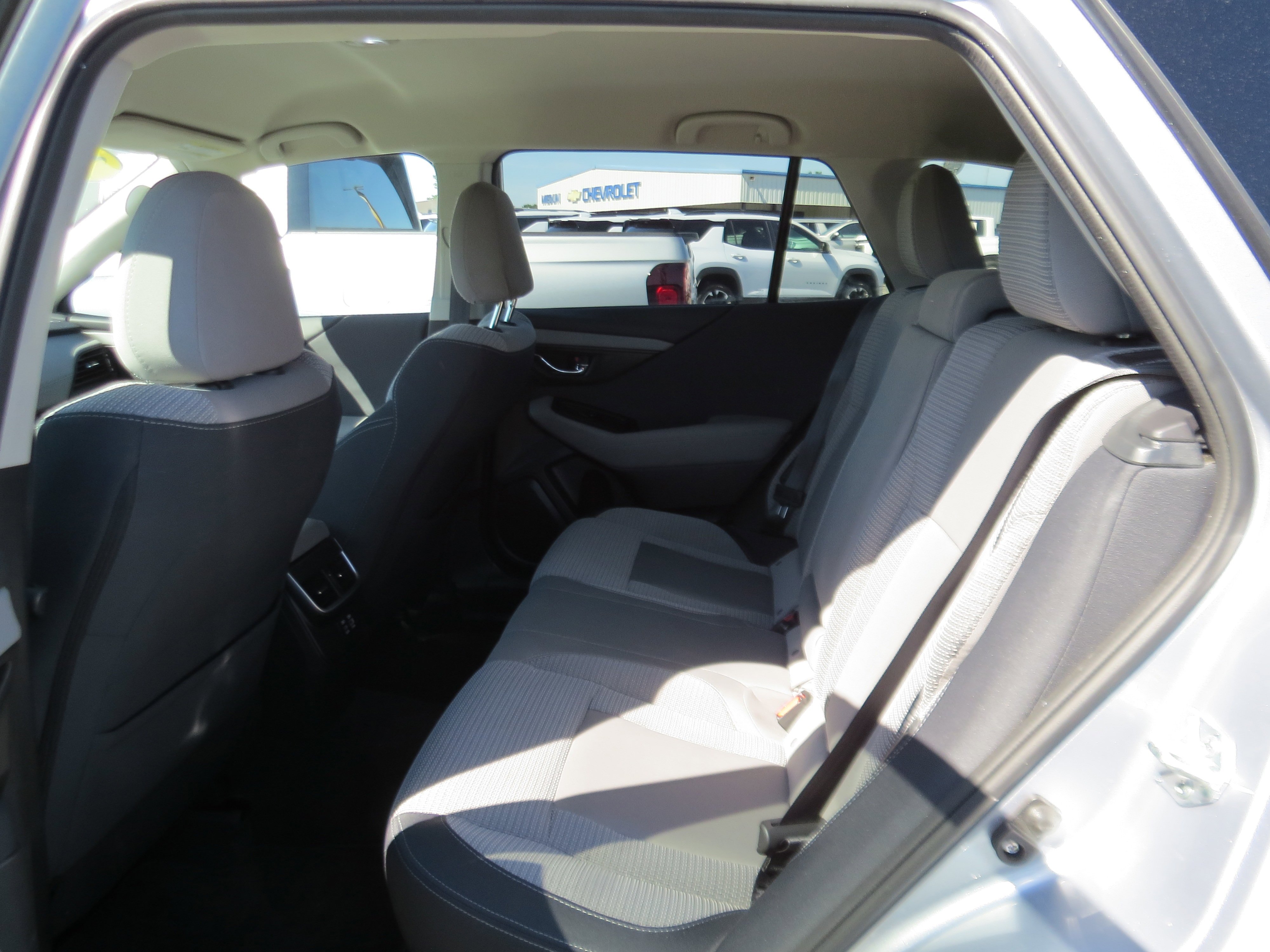 Used 2023 Ice Silver Metallic Subaru Premium image 11