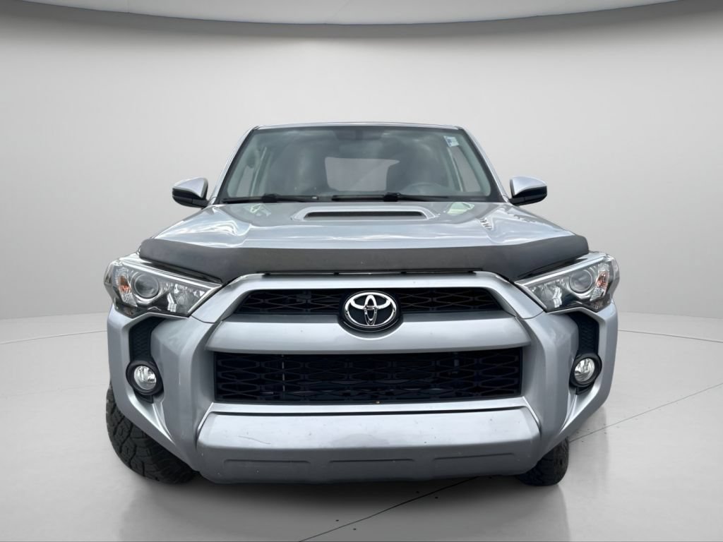 Used 2016 Classic Silver Metallic Toyota Trail image 3
