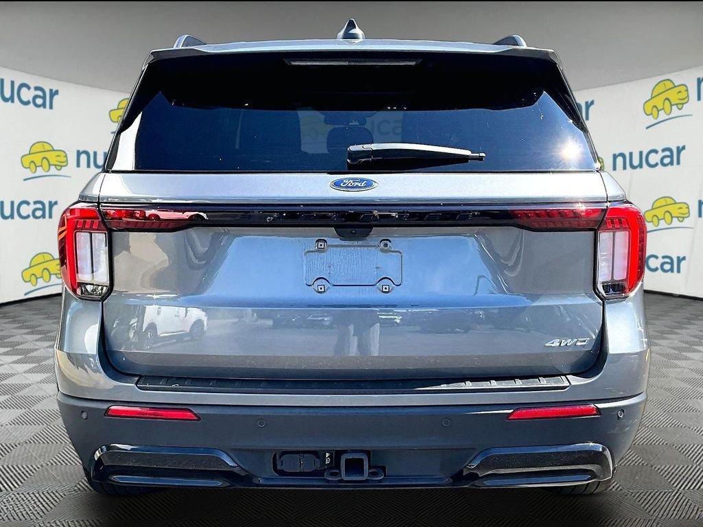 Used 2025 Gray Ford ST-Line image 6