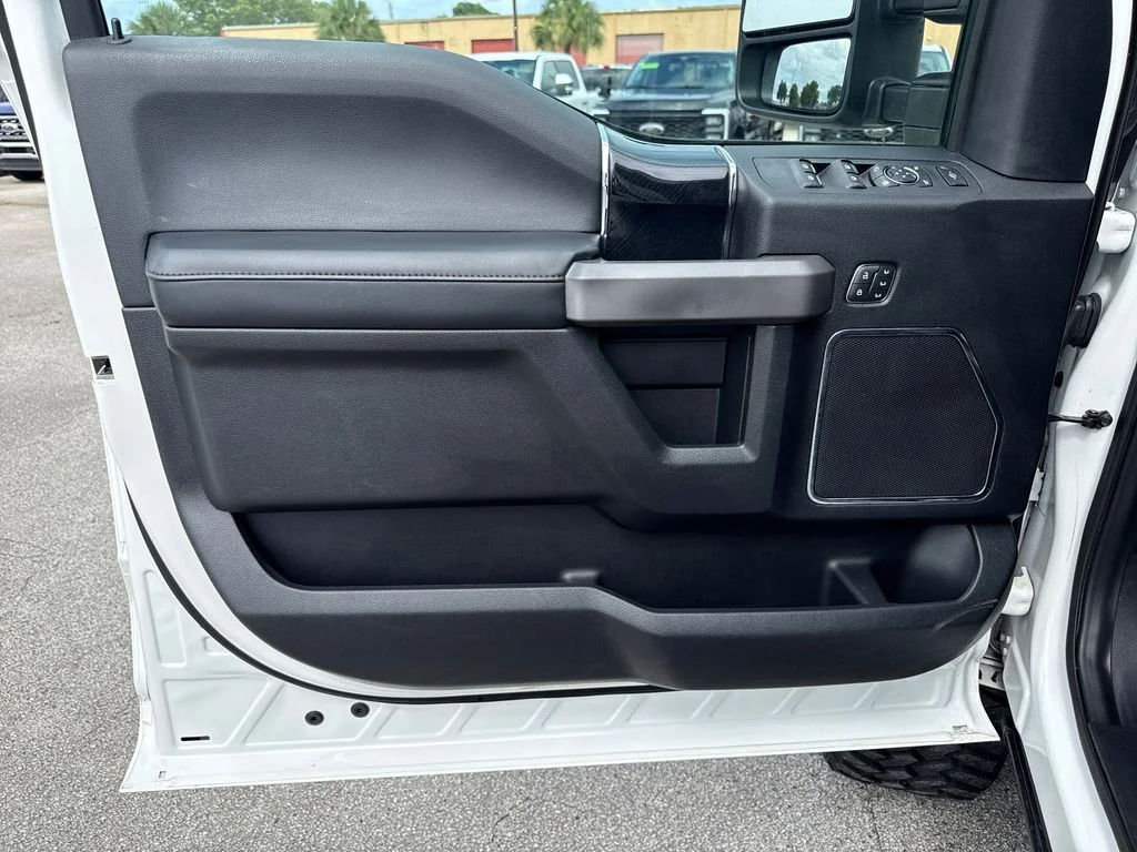 Used 2020 White Ford Platinum image 12