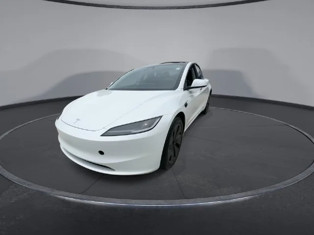 2025 Tesla Model 3 Long Range - Photo 3