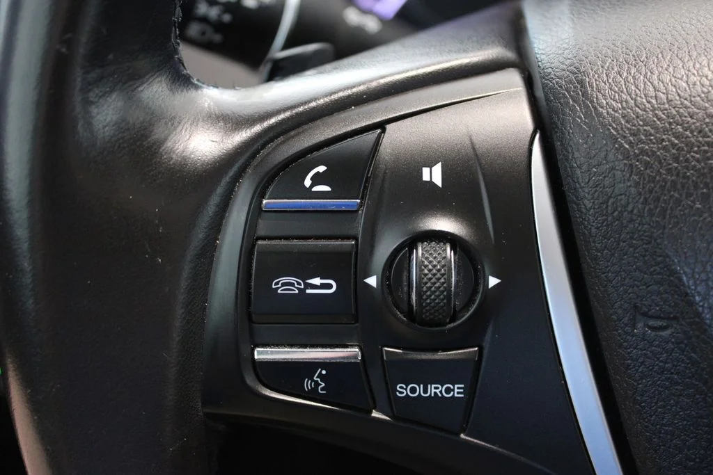 Used 2020  Acura 3.5L Technology Pkg image 21