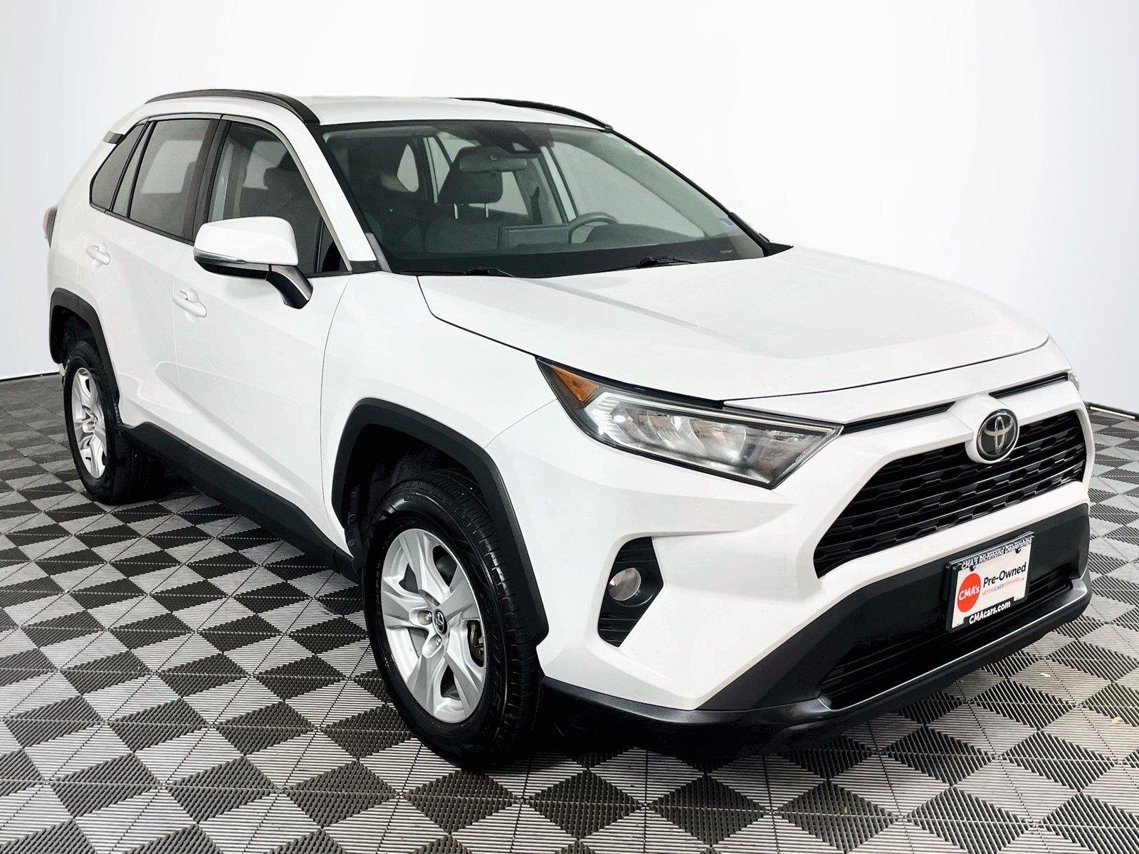 Used 2021 Super White Toyota XLE image 1